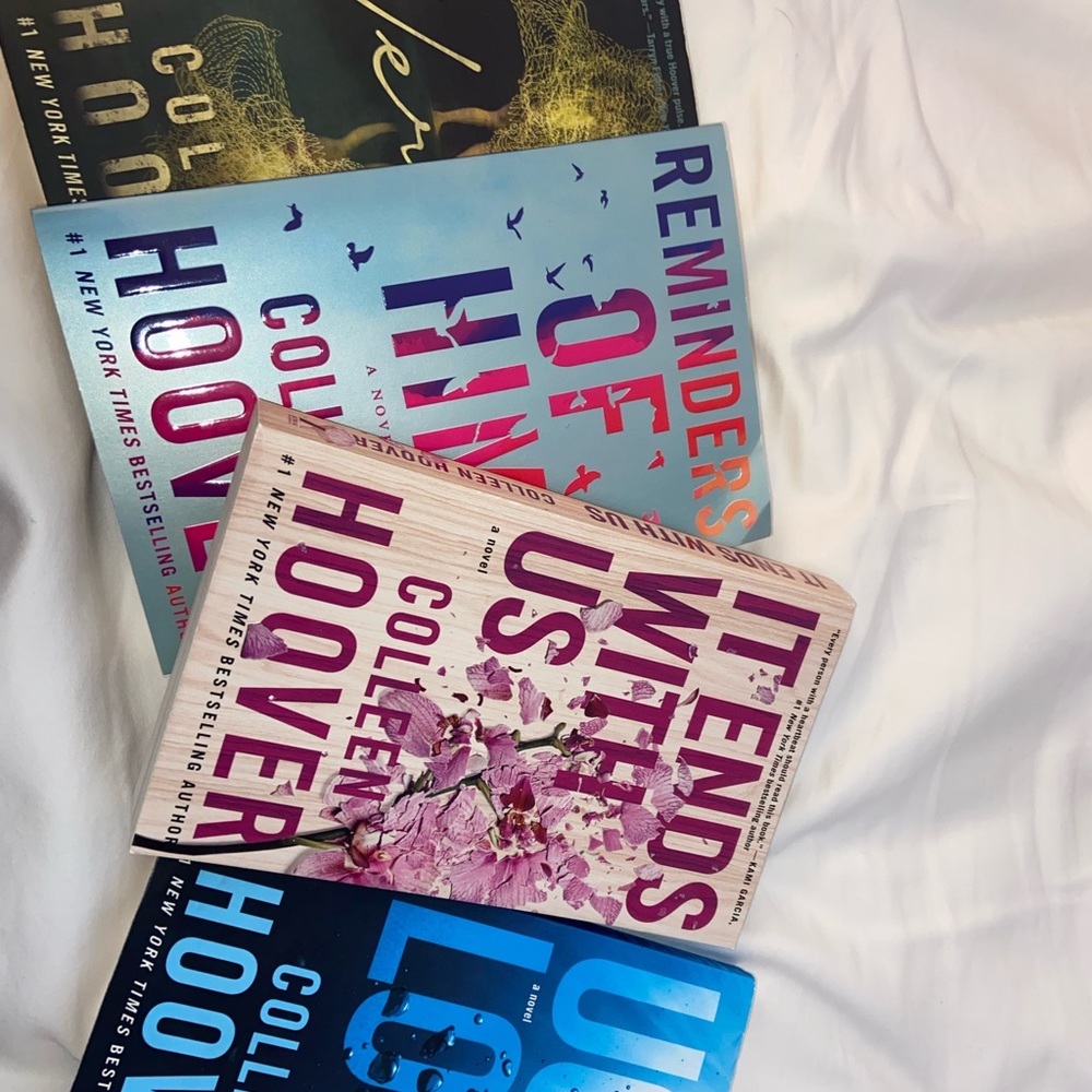 4 Colleen Hoover Books - paperback